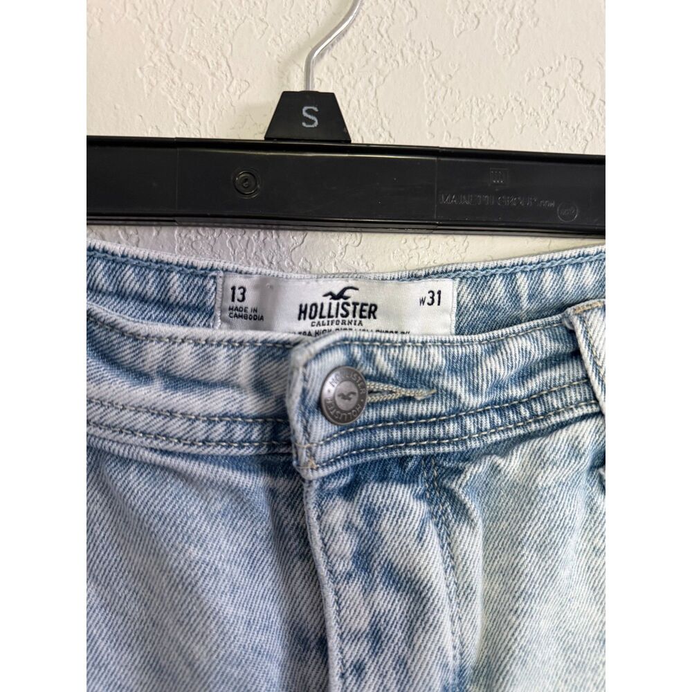 Shorts - Picture 4 of 4